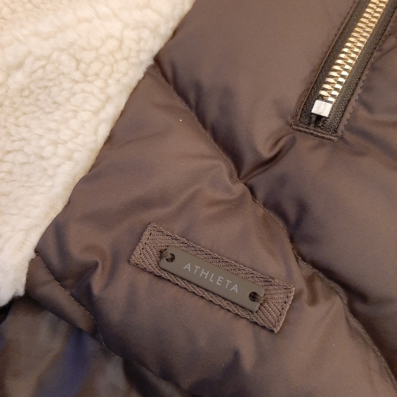 Athleta responsible down Tundra vest - Picture 10 of 11